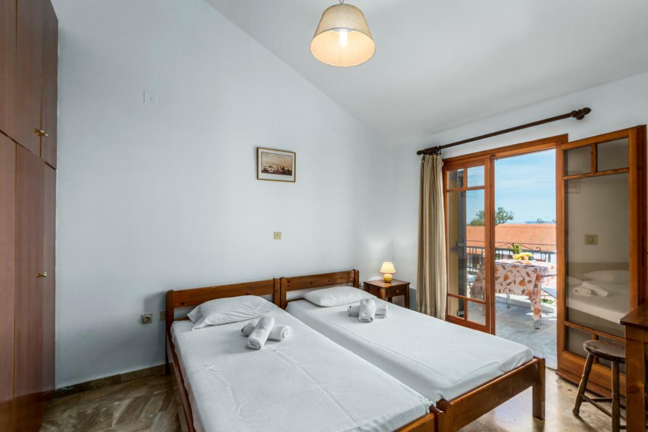 Areti Apartments Poros  Ngoại thất bức ảnh