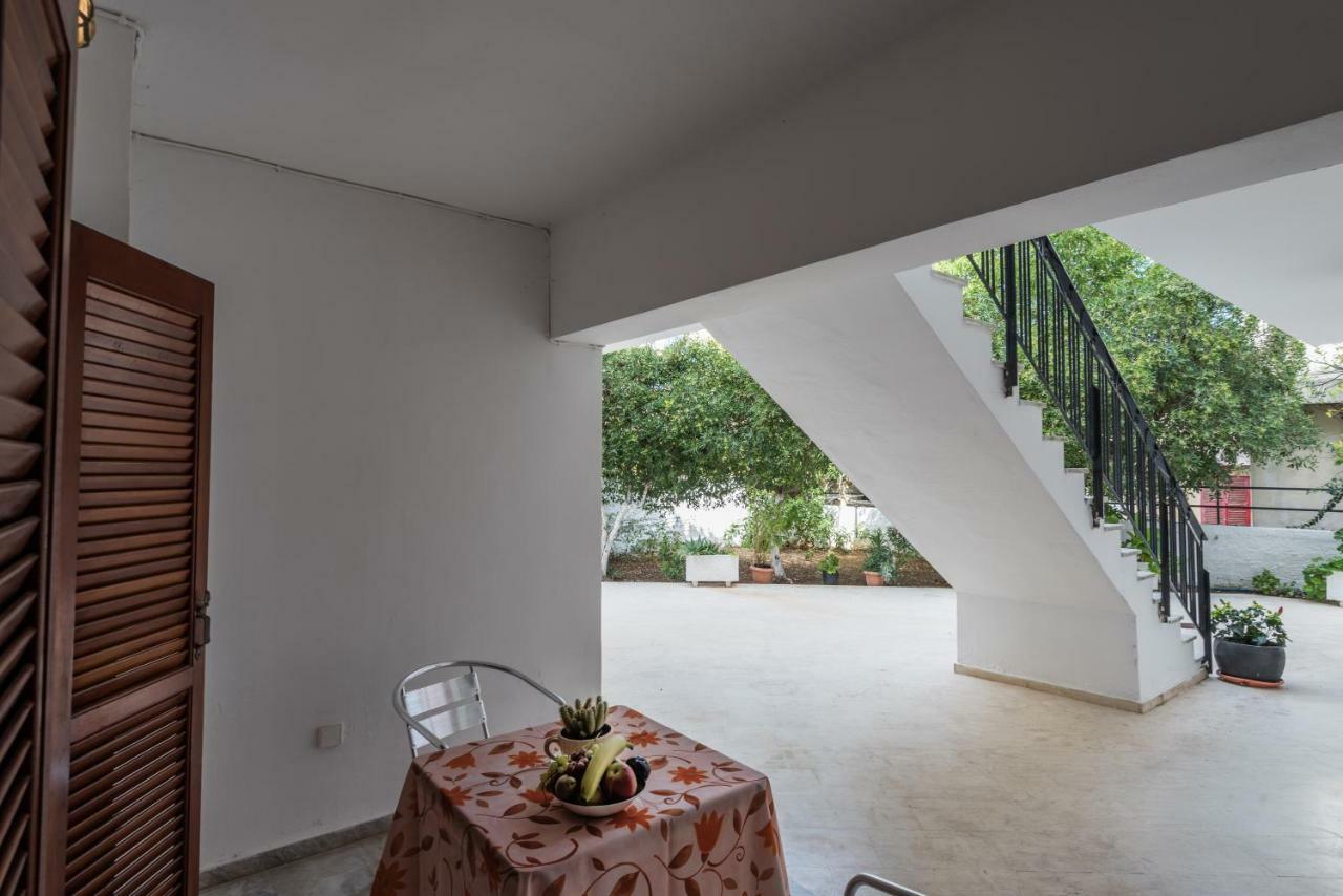 Areti Apartments Poros  Ngoại thất bức ảnh